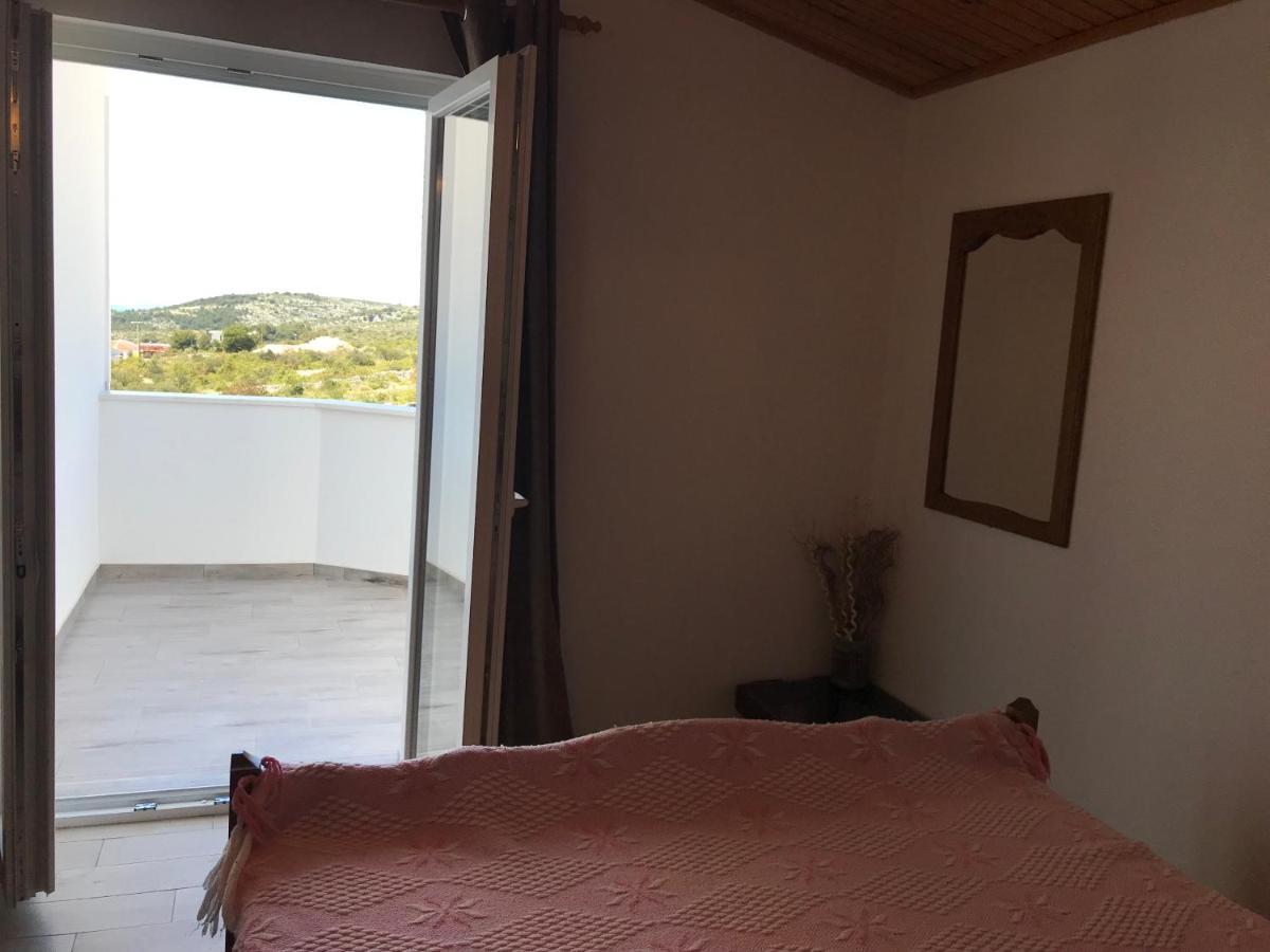 Apartment Santa Marina Primosten Exterior photo